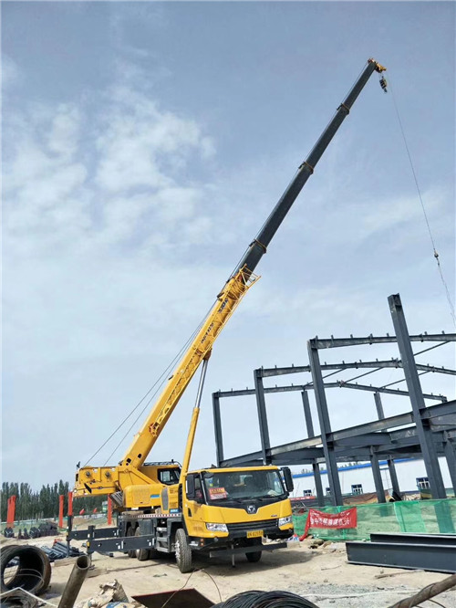 子长市超高层建筑钢结构吊装案例